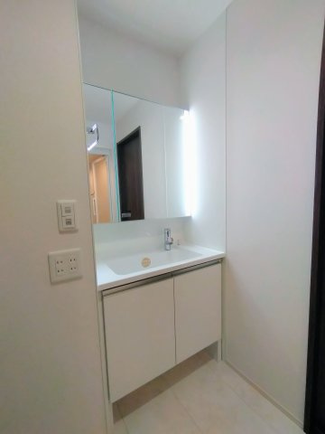 D-ROOM 中島の独立洗面台