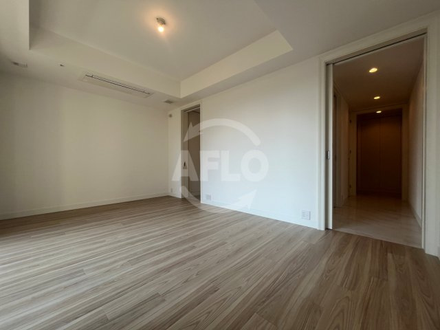 グラングリーン大阪THE NORTH RESIDENCE　扇町小学校の洋室