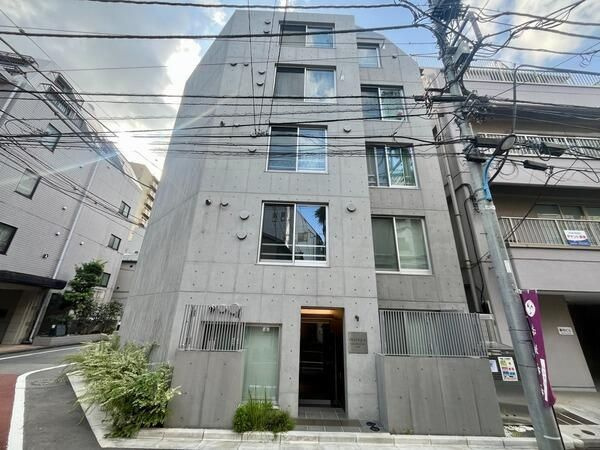 ＰＲＡＴＩＱＵＥ　ＫＡＧＵＲＡＺＡＫＡ　ｗｅｓｔ