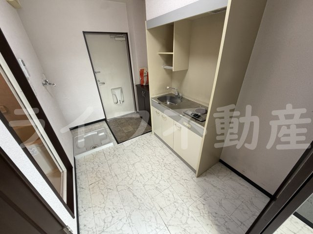 アテネIの内装