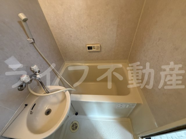 アテネIの浴室