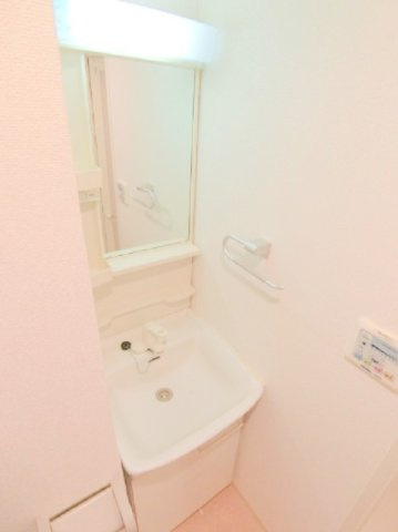 KDXレジデンス雪谷大塚の洗面所|洗面脱衣所　独立洗面台