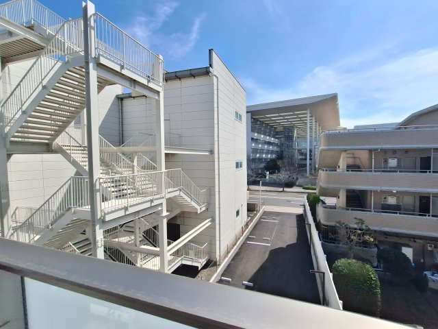 （シニア限定）ヘーベルVillage横須賀うみかぜ公園のバルコニー