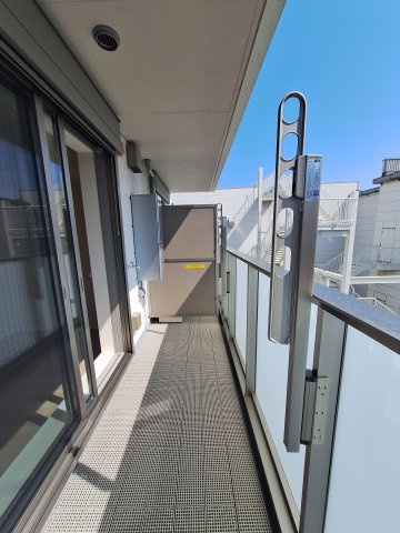 （シニア限定）ヘーベルVillage横須賀うみかぜ公園のバルコニー