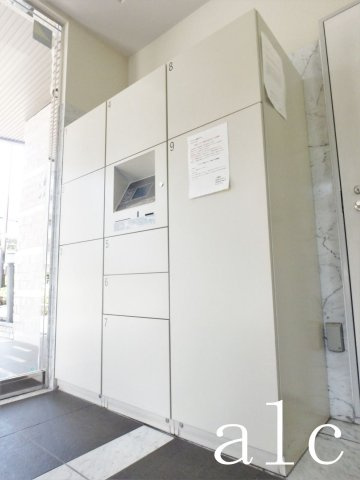アヴァンツァーレ新宿ピアチェーレのその他共用部分|宅配ボックスです