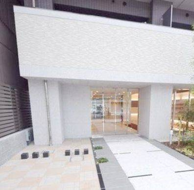 ドゥーエ蔵前のエントランス|ゆとりのあるエントランスです