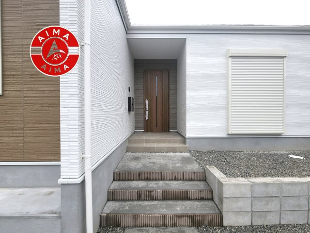 糟屋郡志免町桜丘5丁目第3-1棟（1号棟）の玄関|おでかけの時も帰った時も、「我が家」を最初に感じでもらえる素敵な空間に。
