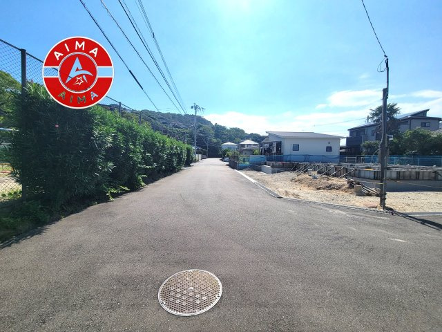 糟屋郡志免町桜丘5丁目第3-1棟（1号棟）の外観|前面道路含む現地の写真です。
