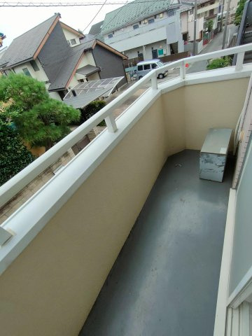 ウェルビル白糸台のバルコニー