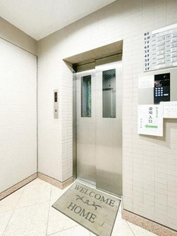 【エントランス】