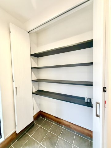 グランフェリディア泉佐野市鶴原　新築戸建の収納