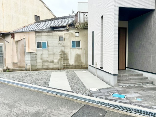 グランフェリディア泉佐野市鶴原　新築戸建の駐車場
