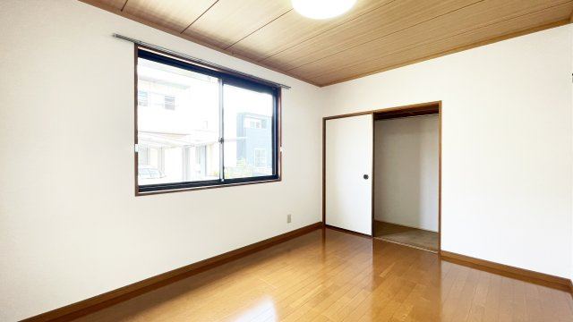 ファミール田宮の居間・リビング