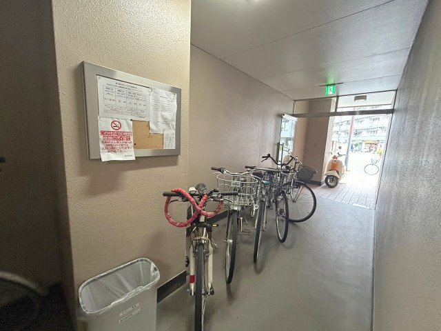 新大阪中央ハイツのロビー