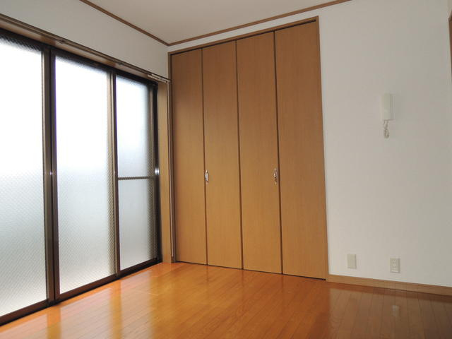 フローリング６帖
