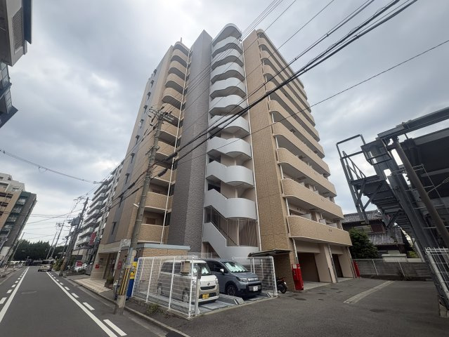 WGB江坂の外観