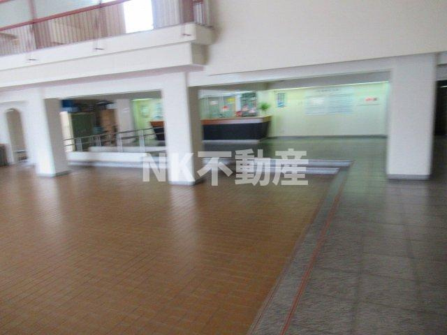 【エントランス】 | 八戸ノ里グランドマンション（八戸ノ里賃貸） | 建物の内部です