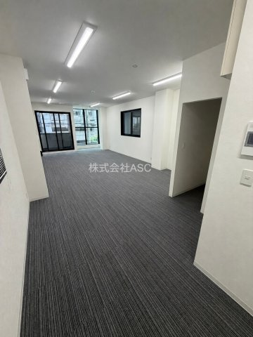 ガーデン本町ビルの内装