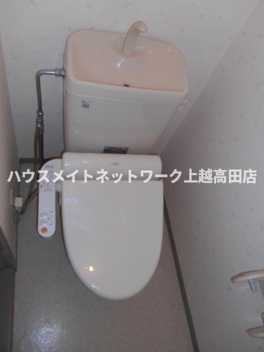 ロイヤルガーデン子安 Ｆのトイレ|温水洗浄便座（参考同型102号室室内写真）