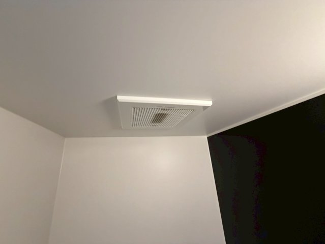 アムール畑原通の内装