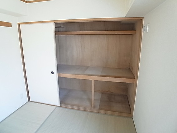 サレール御影（旧アネックス御影御影石町）の収納