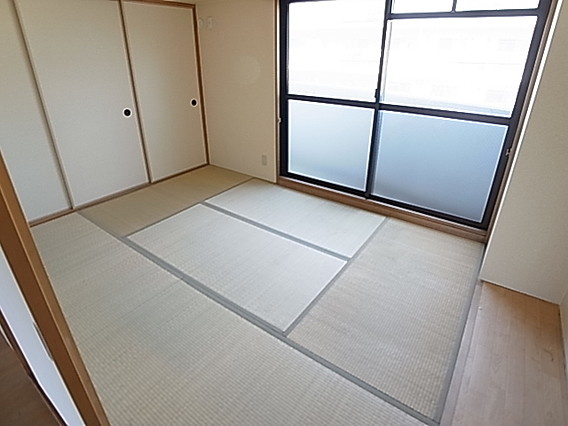 サレール御影（旧アネックス御影御影石町）の和室