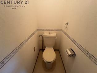 コンパクトで使いやすいトイレです♪