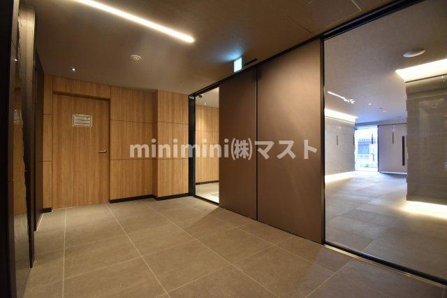 大阪市中央区上本町西５丁目の賃貸マンションのロビー