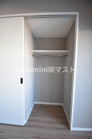 大阪市中央区上本町西５丁目の賃貸マンションの収納