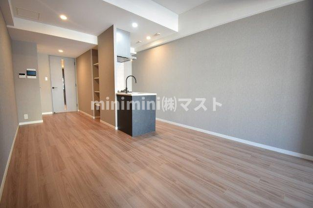 大阪市中央区上本町西５丁目の賃貸マンションの居間・リビング