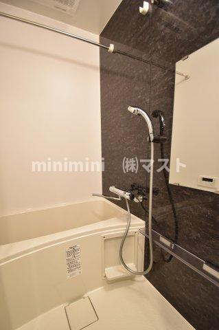 大阪市中央区和泉町１丁目の賃貸マンションの浴室