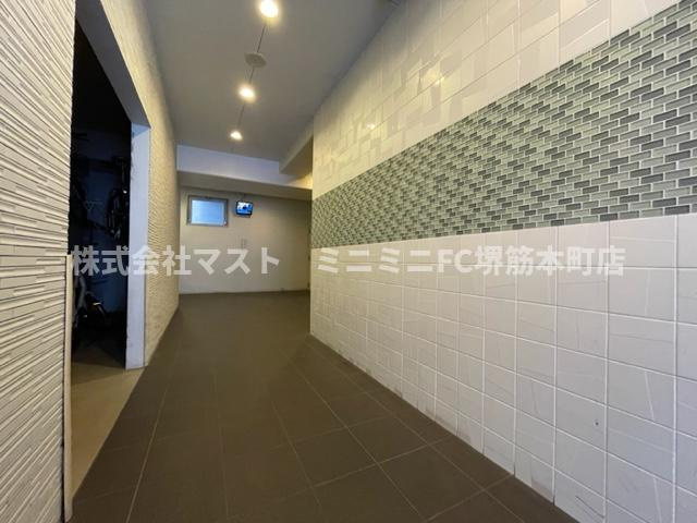 大阪市中央区内久宝寺町４丁目の賃貸マンションのロビー