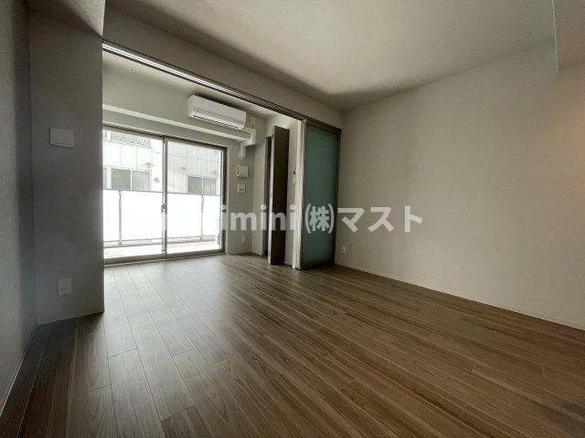 大阪市西区阿波座１丁目の賃貸マンションの居間・リビング