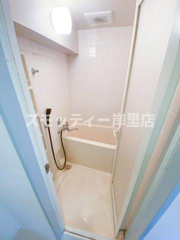 フォレスタ花園の浴室