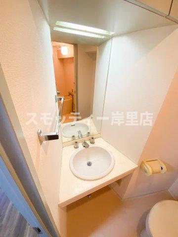 フォレスタ花園の独立洗面台