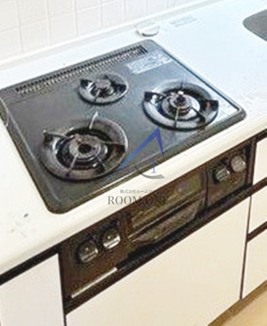 グランヴァンデュヴェール東京の設備|3口コンロです。
