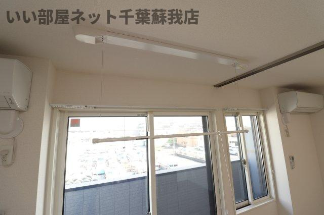 アヴァンスコート弐番館の内装|室内物干し