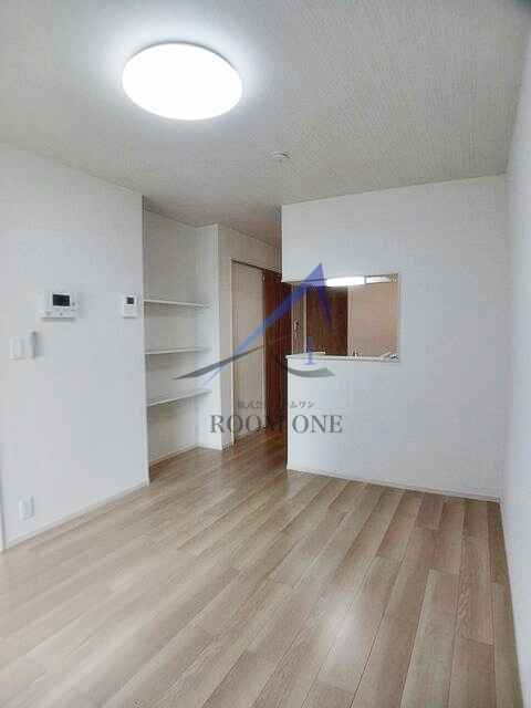 カーサ西武の居間・リビング|洋室のお部屋です。