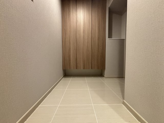 リバーガーデン四天王寺の玄関