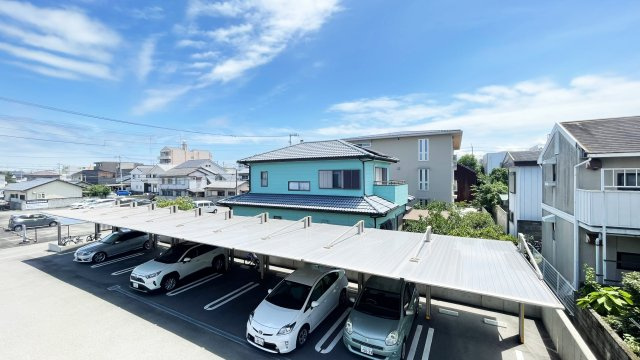 シャーメゾン　グローカルの展望