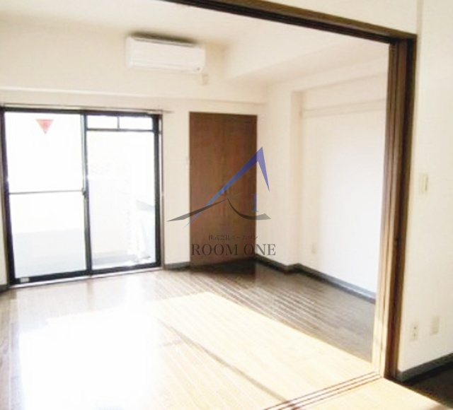 スプリーム九段の居間・リビング|洋室のお部屋です。
