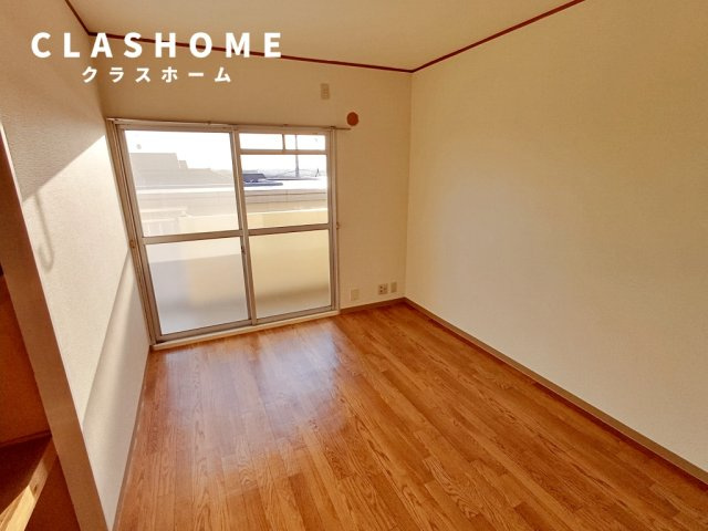 シャンピア　　　刈谷市近郊の賃貸はクラスホームの居間・リビング|同物件の別部屋になります。