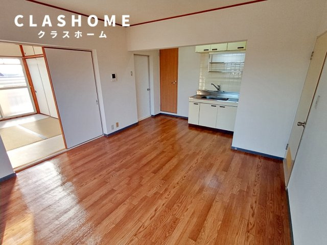 シャンピア　　　刈谷市近郊の賃貸はクラスホームの居間・リビング|同物件の別部屋になります。