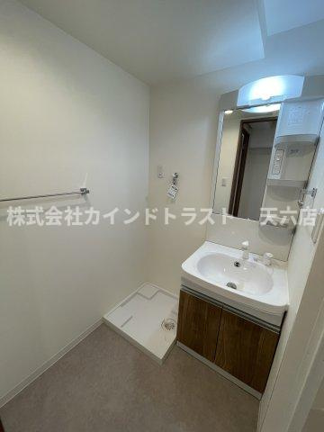 扇町第2マンションの洗面所|脱衣スペースもあります
