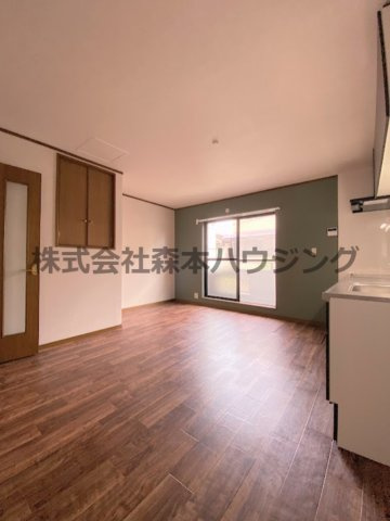 【居間・リビング】 | 　寝屋川市池田1丁目5戸建貸家 | おしゃれなリビングです