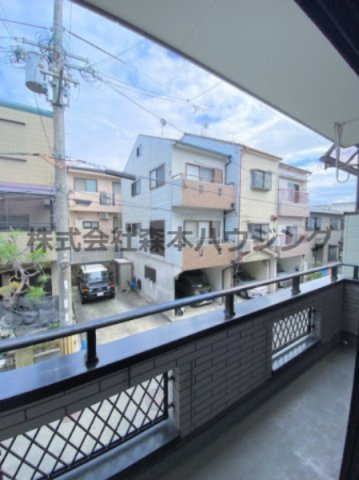 【展望】 | 　寝屋川市池田1丁目5戸建貸家 | 室内からの眺望です
2階