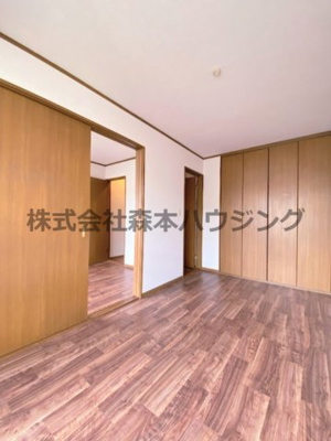 【洋室】 | 　寝屋川市池田1丁目5戸建貸家 | 広々とした洋室です