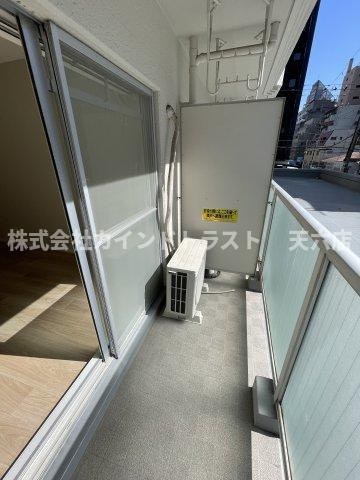 扇町第2マンションのバルコニー|バルコニーからの眺めを楽しみながら食事をしませんか