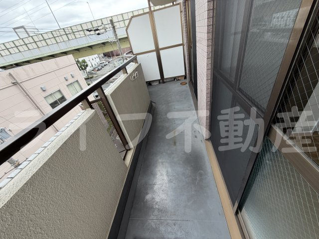 シャトー中野のバルコニー