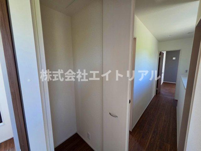 可児市愛岐ケ丘3丁目　新築戸建　全1棟の収納|2階　廊下収納
